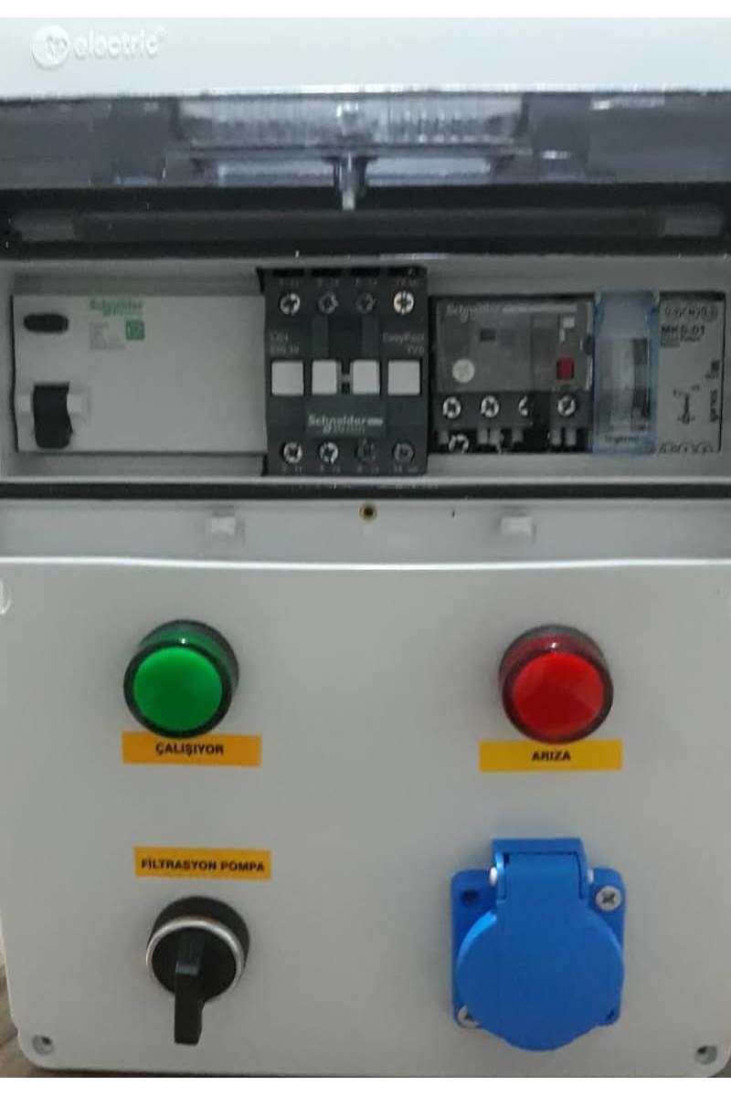 Pool control panel with 1 pump and 1 lamp output