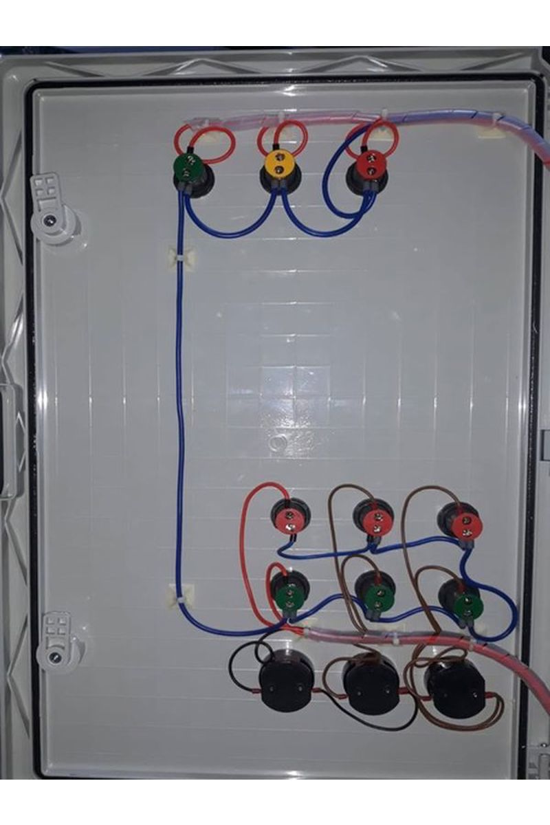 Pool control panel with 3 pumps and 1 lamp output