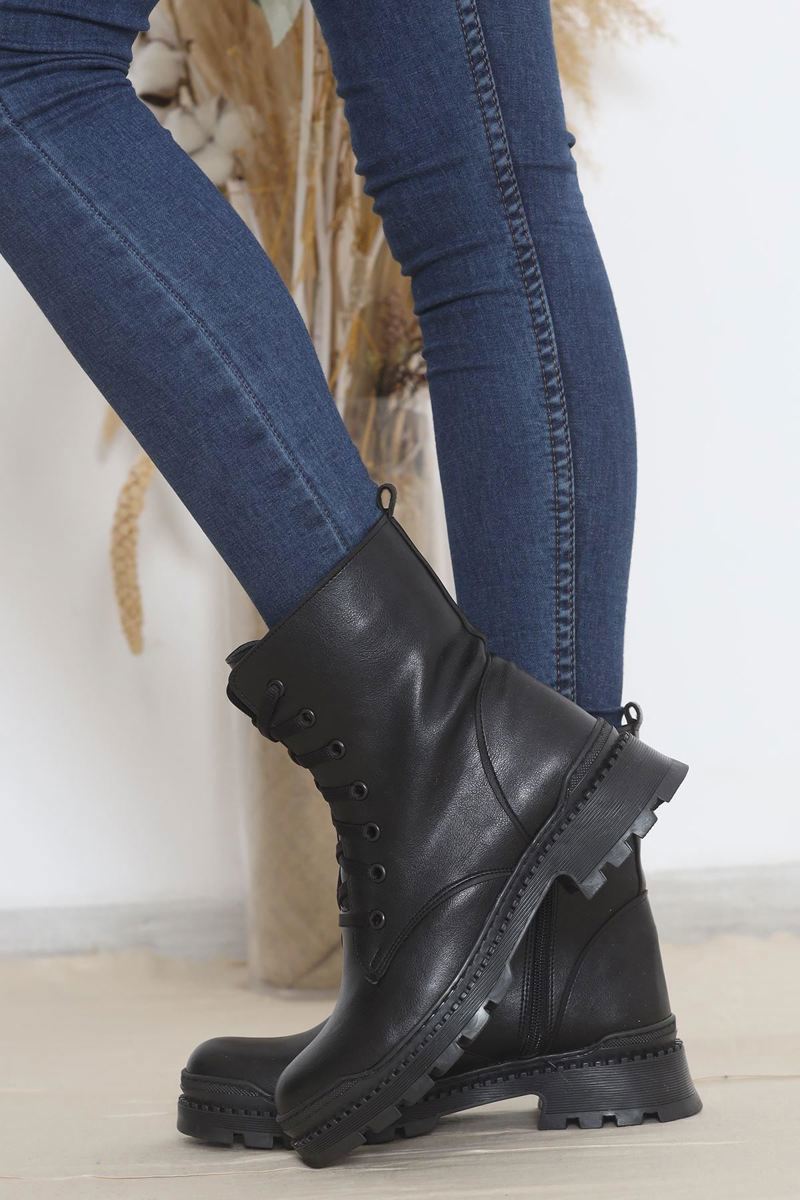 Lace-up Postal Boots Blackleather - 12501.264.
