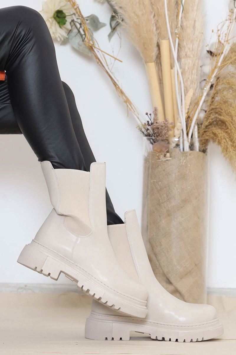 Rubber Detailed Boots Cream - 10333.264.